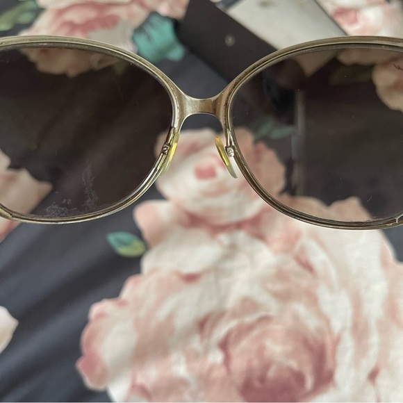 Gold, Tortoises and Crystal Gucci Sunglasses - Picture 7 of 10